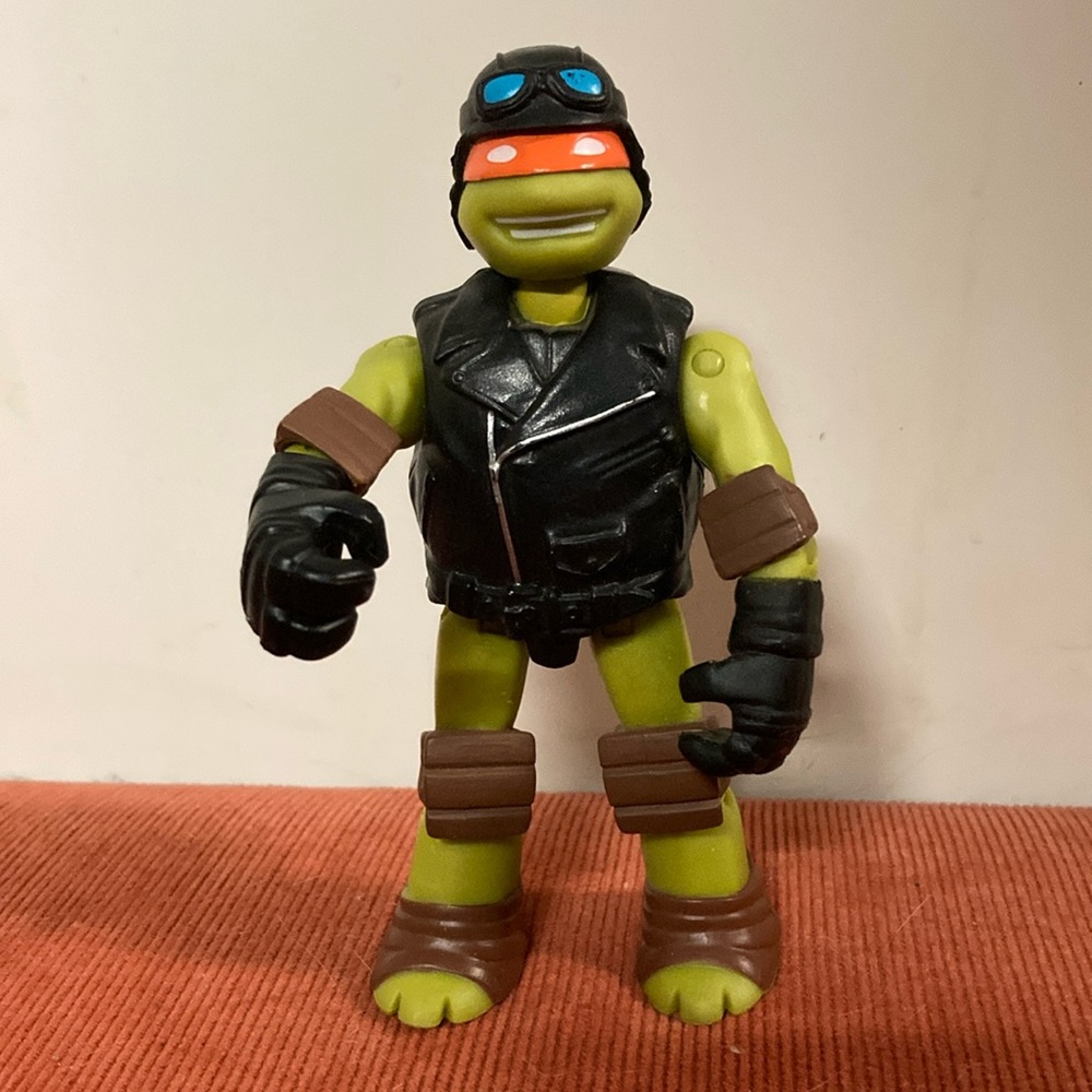 Teenage Mutant Ninja Turtles Michelangelo Action Figure
